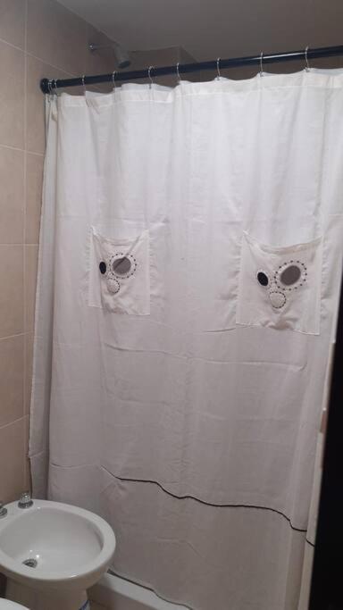 Departamento Calle Mendoza Albus -Acceso Rapido Ruta 22 General Roca Eksteriør bilde